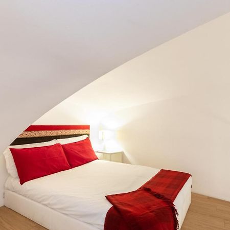 Charming Studio near Piazza Castello by Wonderful Italy Torino Esterno foto
