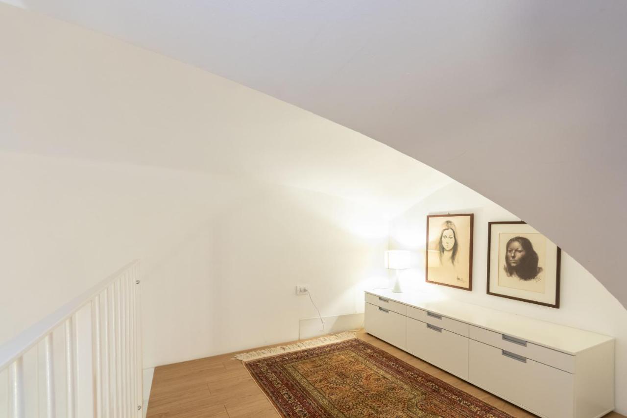 Charming Studio near Piazza Castello by Wonderful Italy Torino Esterno foto