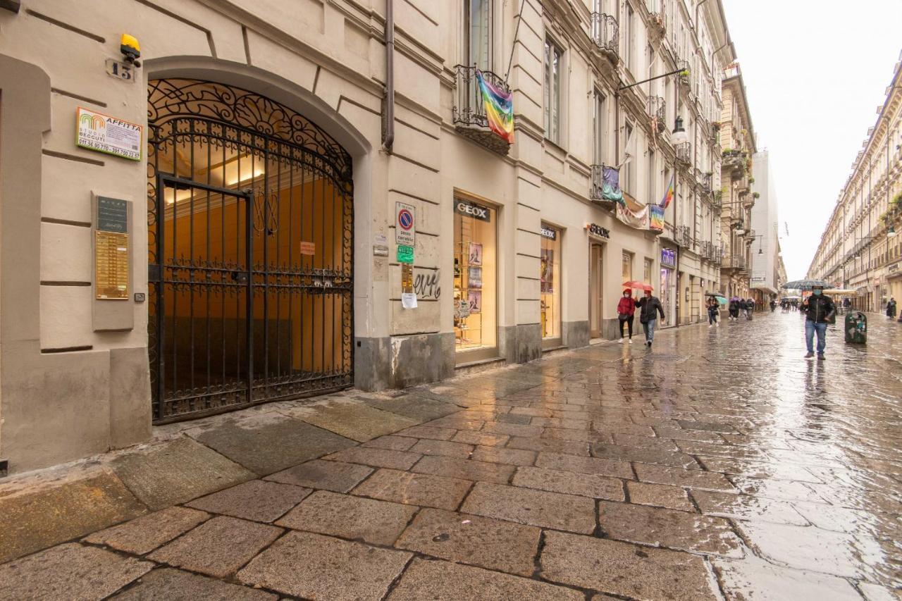 Charming Studio near Piazza Castello by Wonderful Italy Torino Esterno foto