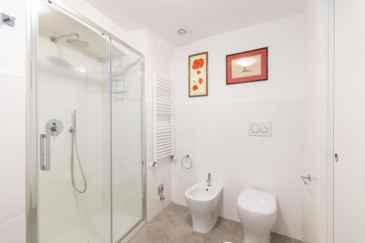 Charming Studio near Piazza Castello by Wonderful Italy Torino Esterno foto