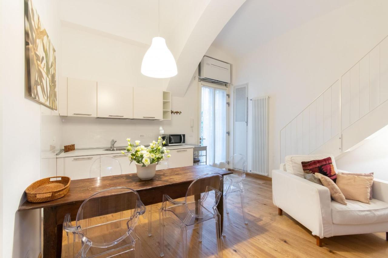 Charming Studio near Piazza Castello by Wonderful Italy Torino Esterno foto