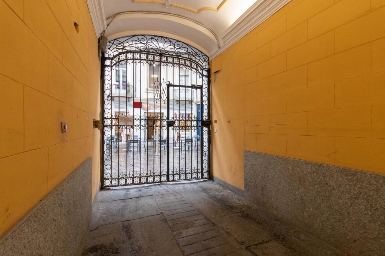 Charming Studio near Piazza Castello by Wonderful Italy Torino Esterno foto